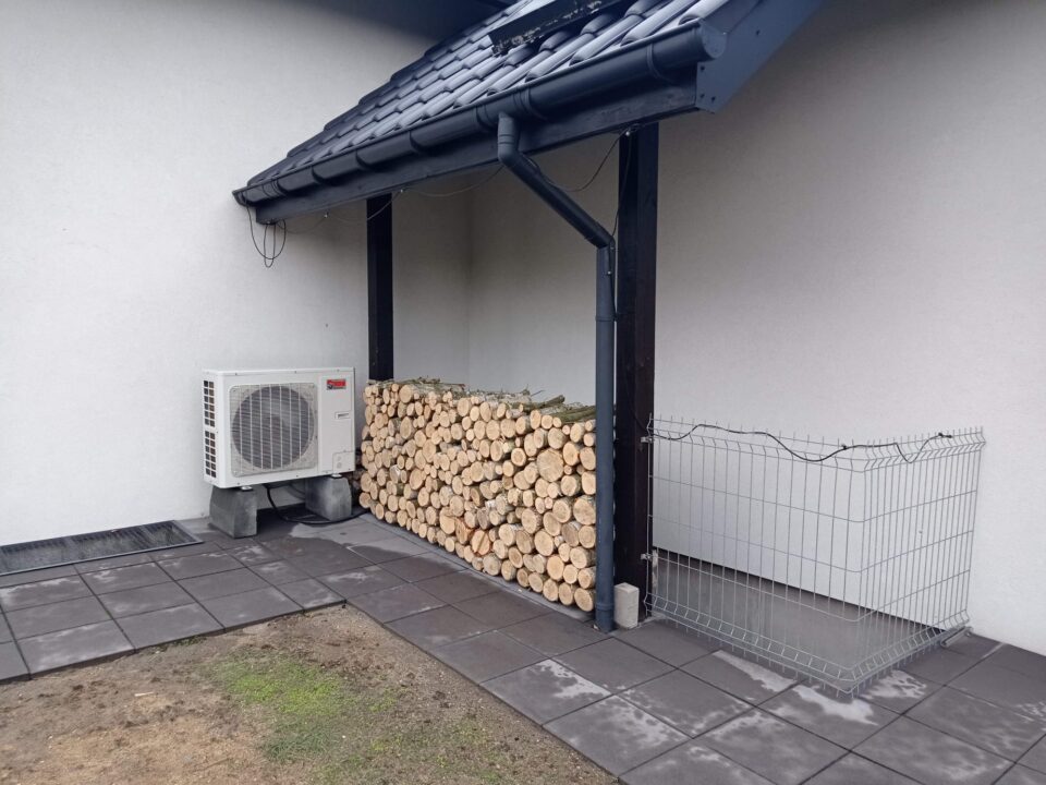 gallery-item